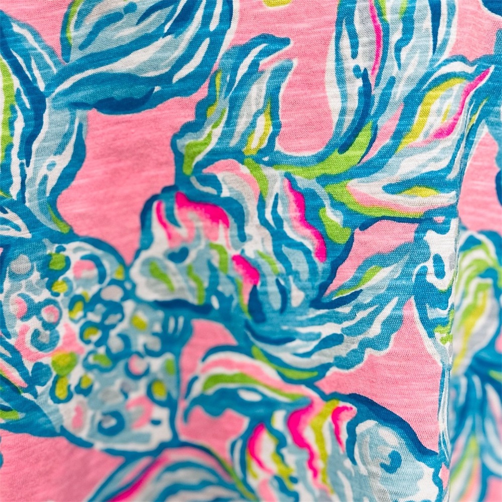 Lilly Pulitzer Etta Top M Pelican Pink Off The Scales Cotton V Neck Coastal Tee - Picture 5 of 9
